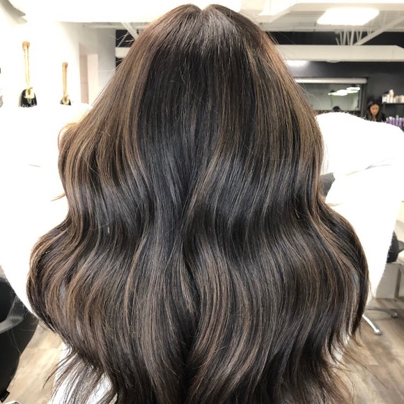 Meet your Posher, Nadine - Picture 1 of 1